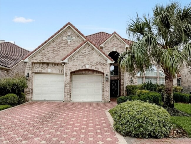 Building Photo - 18943 Villa Bergamo Ln