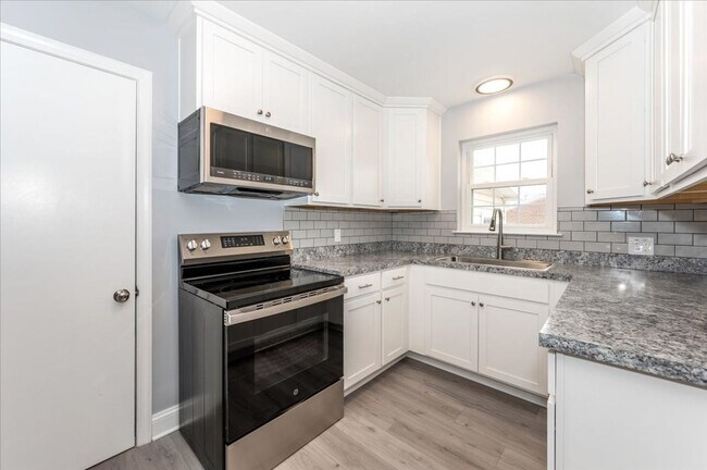 Photo - 116-118 Linden Avenue Unit 118 Linden Avenue