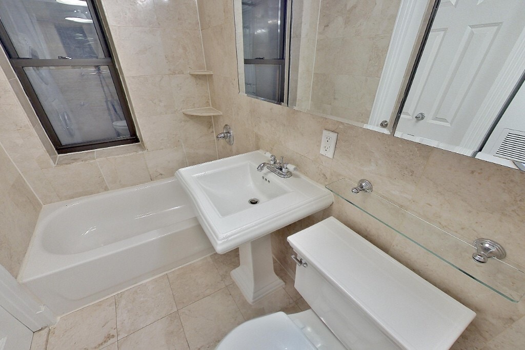 Photo - 246 Mott St Unit 5