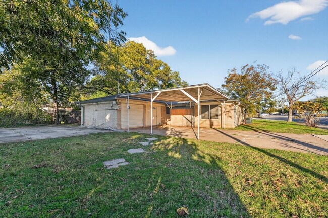 Photo - Charming 3-Bedroom Home on a Corner Lot in Fort Worth!