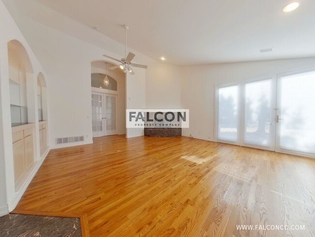 Photo - 8369 Twinberry Point