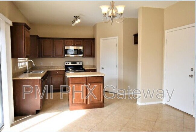 Photo - 2619 E Shannon St