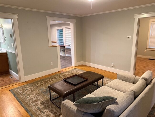 Photo - 96 S Main St Unidad 1