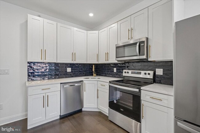 Photo - 3958 Mt Vernon St