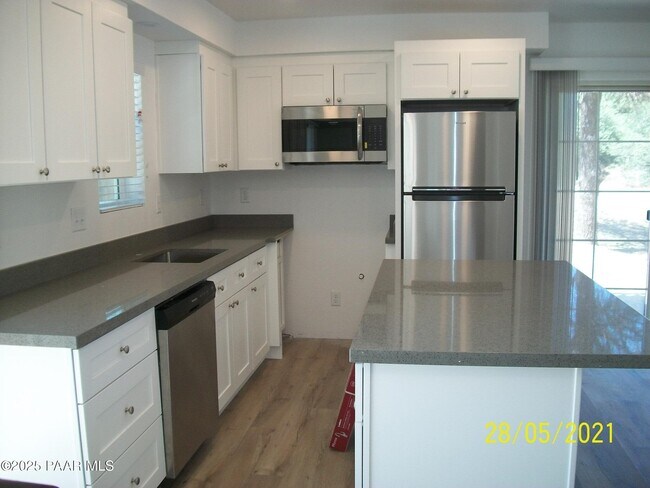 Photo - 5270 Diamond Dr Unit B