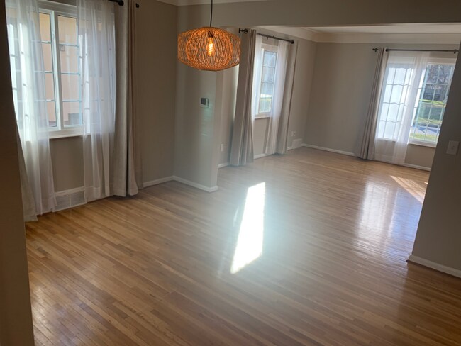 Photo - 2114 Brookdale Rd Unit Lower