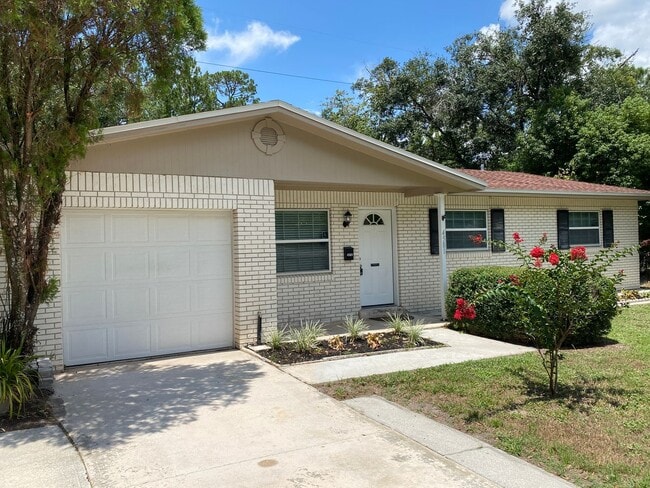 Building Photo - 4581 Praver Dr N Rental