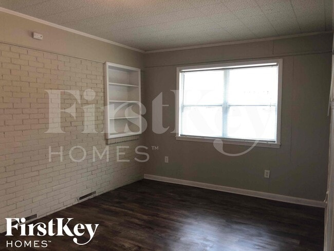 Photo - 901 Elizabeth Dr