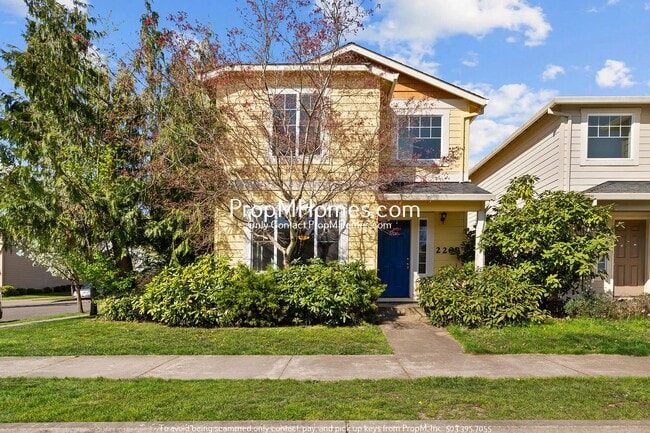 Building Photo - Charming Three Bedroom Newberg Home - Corner Lot!