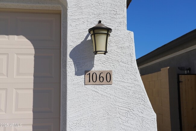 Photo - 1060 W Finch Dr