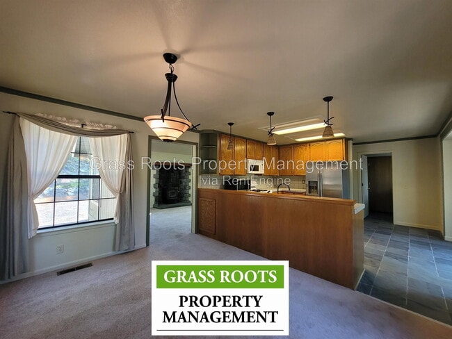 Photo - 17060 Alexandra Way