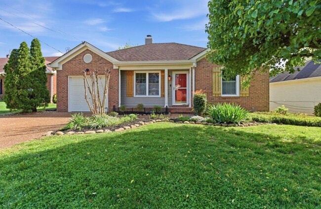 Building Photo - 322 N Birchwood Dr
