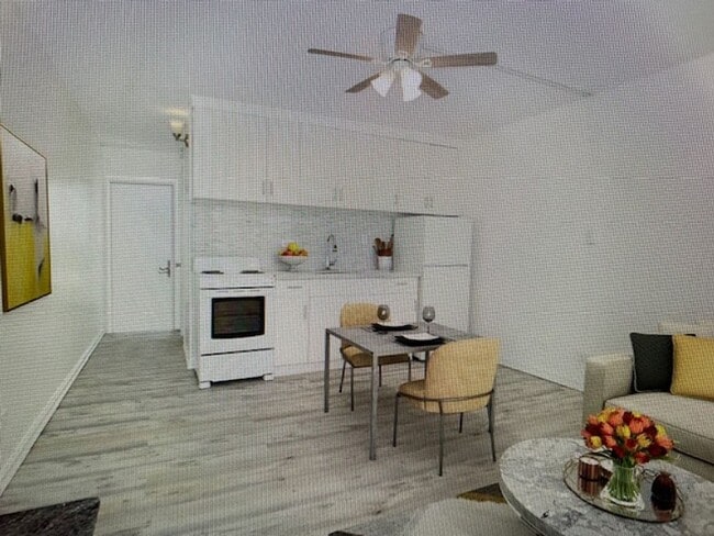 Building Photo - FULLY RENOVATED 1 BEDROOM 1 BATH, MUST SEE!!!