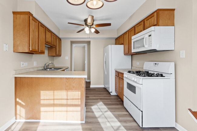 Photo - 3490 Willowview Ct