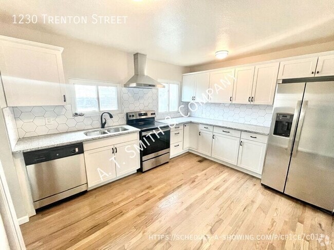 Building Photo - 1230 Trenton St Rental
