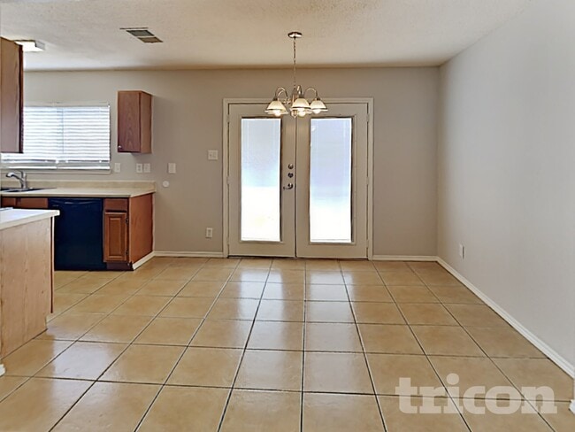 Photo - 7010 Flint View