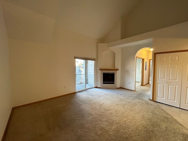 Photo - Bright 2-Bed Condo with Vaulted Ceilings, Garage & Balcony