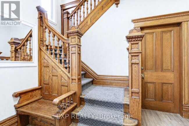 Photo - 1197 York St Unit 2