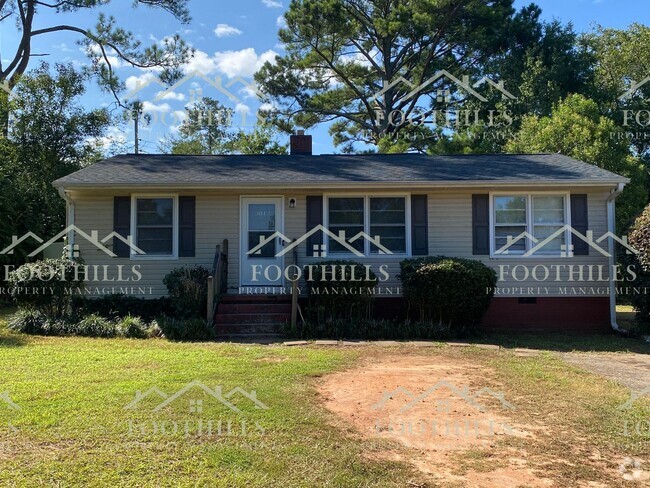 Building Photo - 3-Bedroom Single Family Home off Whitehall...