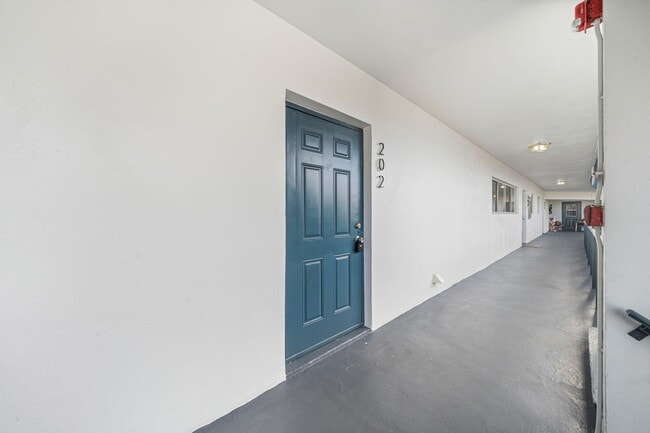 Photo - 200 Waterway Dr S Unidad 202