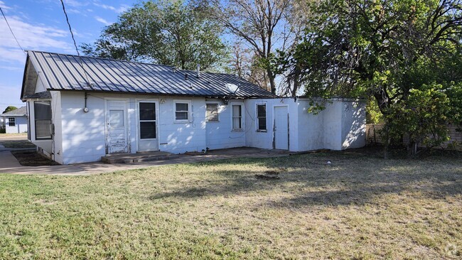 Building Photo - 1707 W 17th Ln Rental
