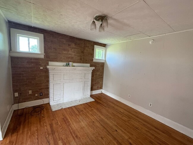 Photo - 17 Poplar Ave