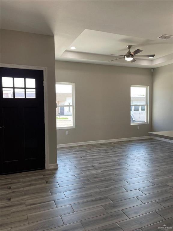 Photo - 20-3 1/2 3 1/2 St