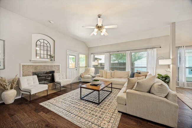 Photo - 9716 Hedge Bell Dr