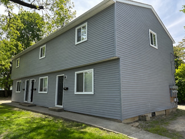 Building Photo - 107 Ross St Unit E