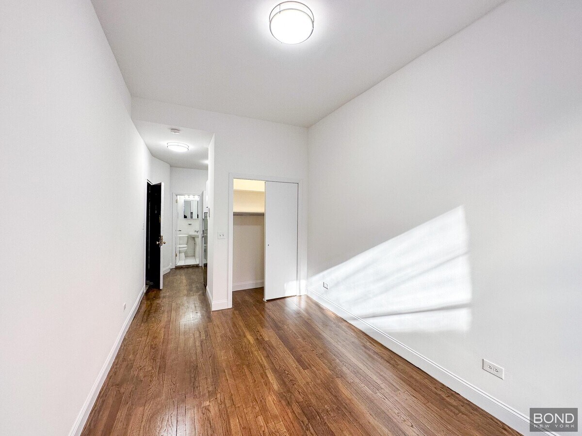 Photo - 228 E 89th St Apartamento Unidad C