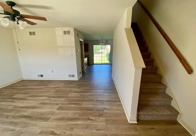 Photo - 6605 Hollow Dr