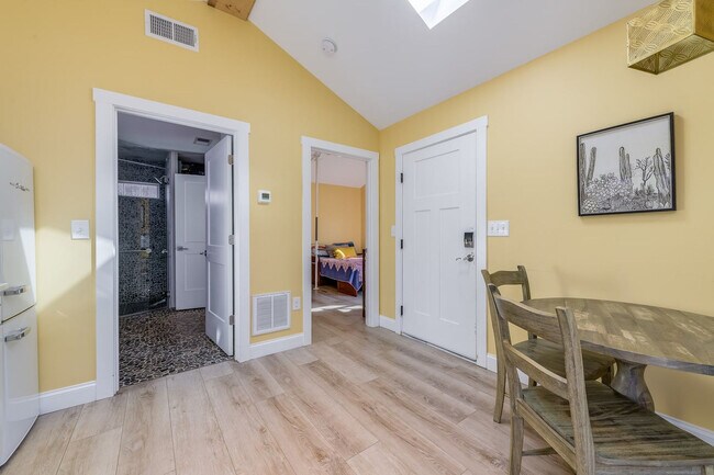 Photo - 4105 Dinglewood Ave Unit SI ID1579123P