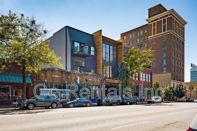 Photo - 2212 Morris Ave