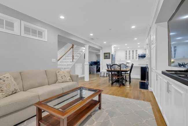 Photo - 26 Yarmouth St Unit 1