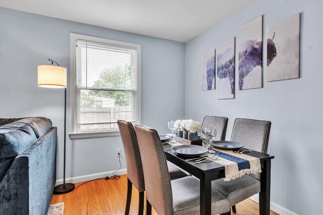Photo - Furnished 4-Bedroom Single-Family Home in Cheektowaga