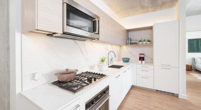 Photo - 620 W Randolph St