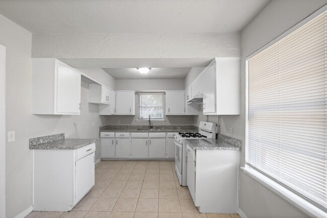 Photo - 8410 Bob White Dr