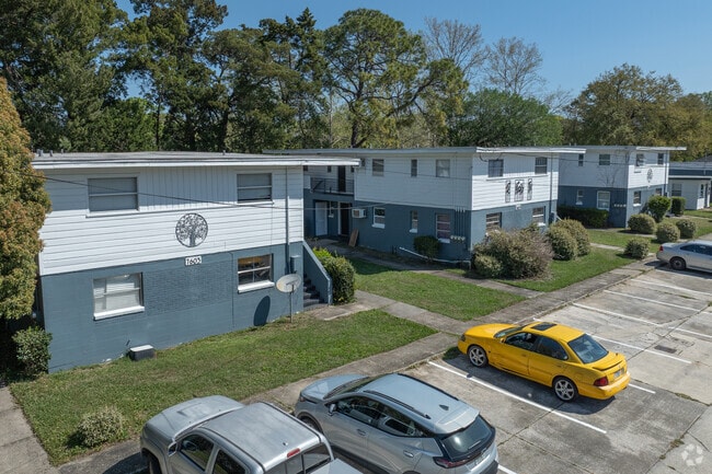 Marshall Arms Apartments