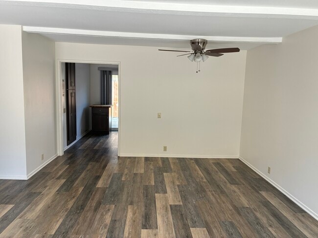 Building Photo - 457 Whitman St Unit B Rental