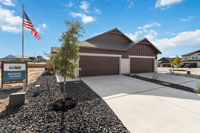 Photo - Brand New Amanda Park Townhome | 3 Bed, Private Yard & Modern Finishes