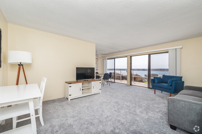 1BR, 1BA - 660SF - Living Room - 270 Portofino Way