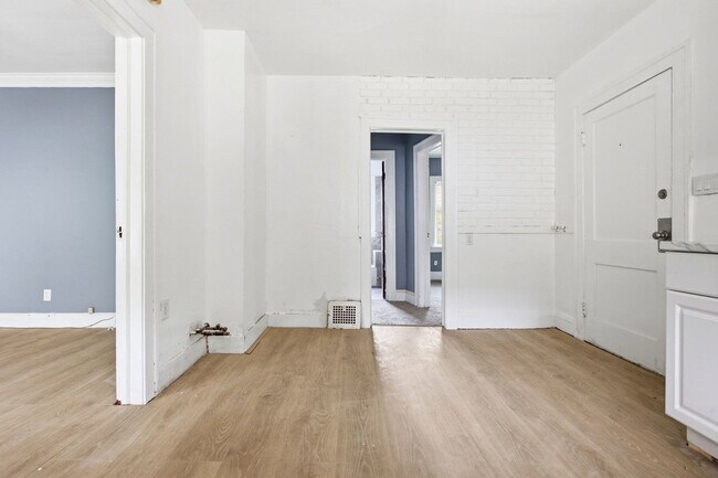Photo - 12313 Rexford Ave