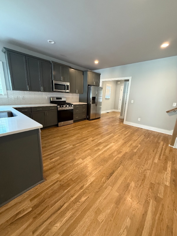 Photo - 716 27th Ave N