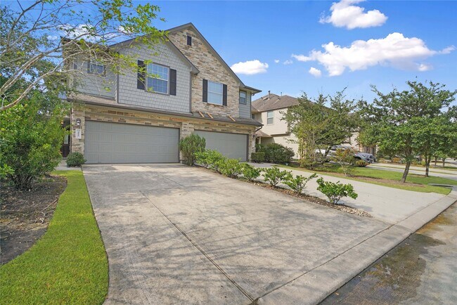Photo - 211 Bloomhill Pl