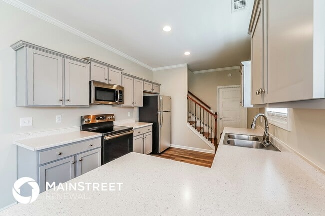 Photo - 2554 Summit Park Rd