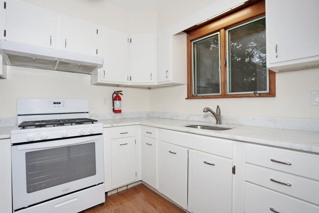 Photo - 515 N Monroe St