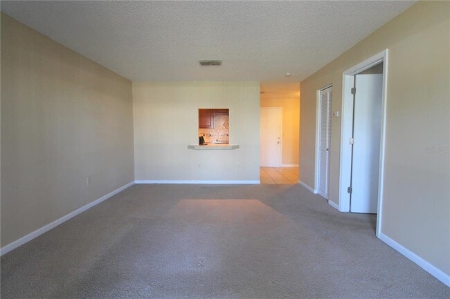Photo - 5509 Fountain Lake Cir Unidad C205