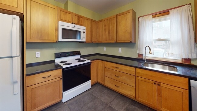 Photo - 24A Winship St