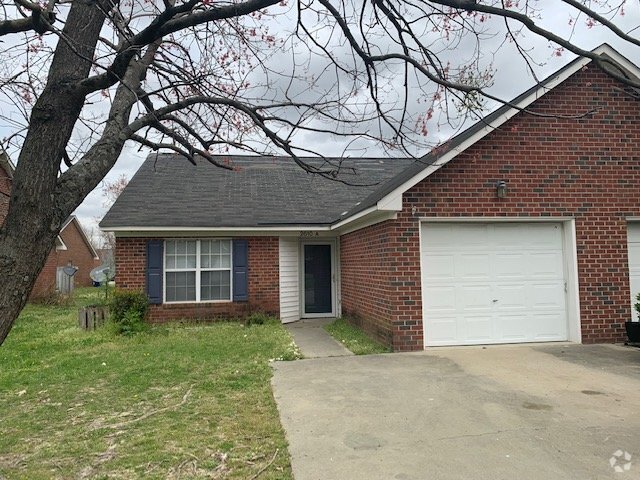 Building Photo - 2 Bed 2 Bath Duplex with Garage in Paladin... Unit A Rental