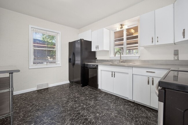 Photo - 4421 NW 20th St